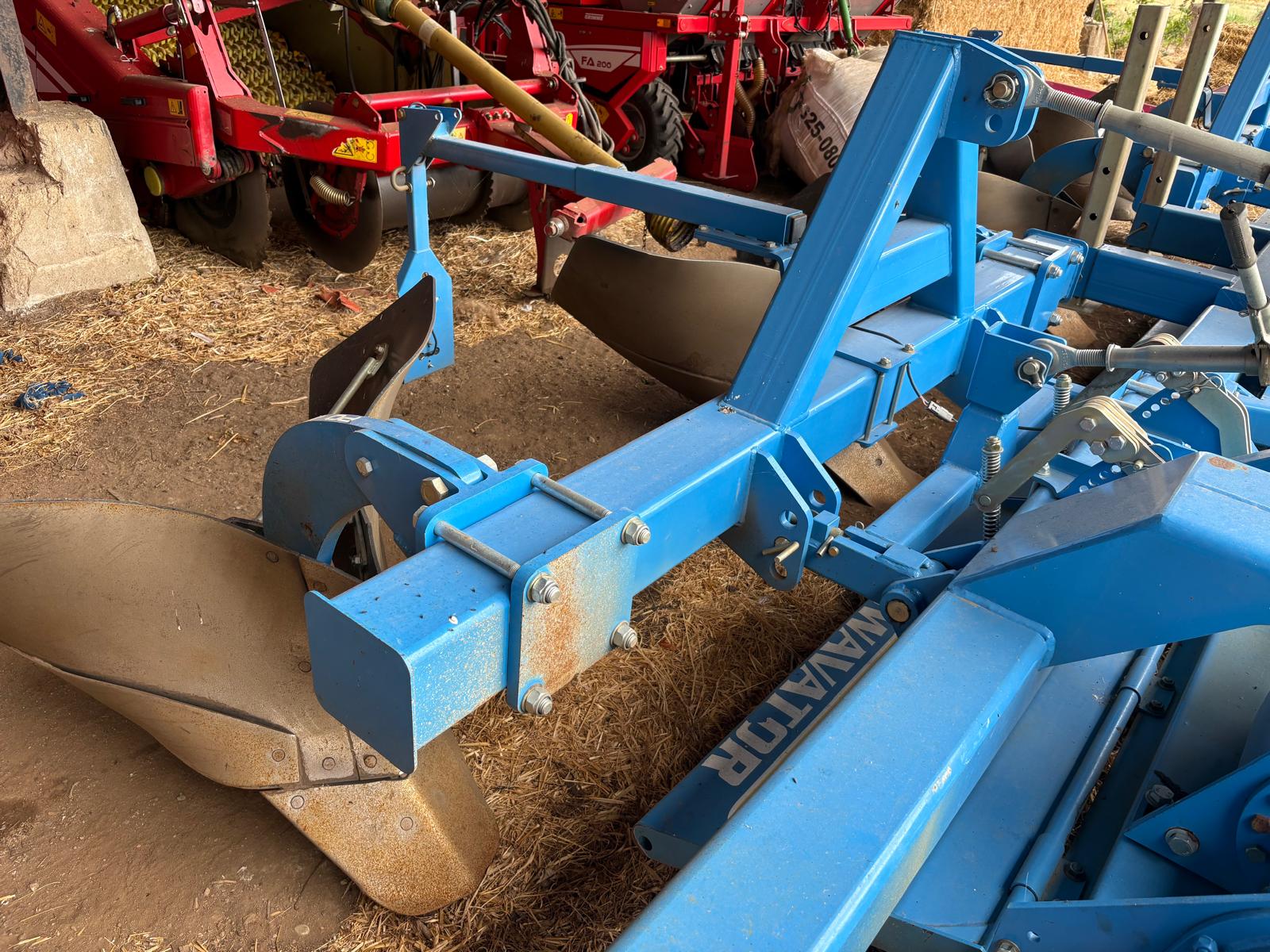 used-2023-standen-powavator-4-bodied-triple-bed-tiller