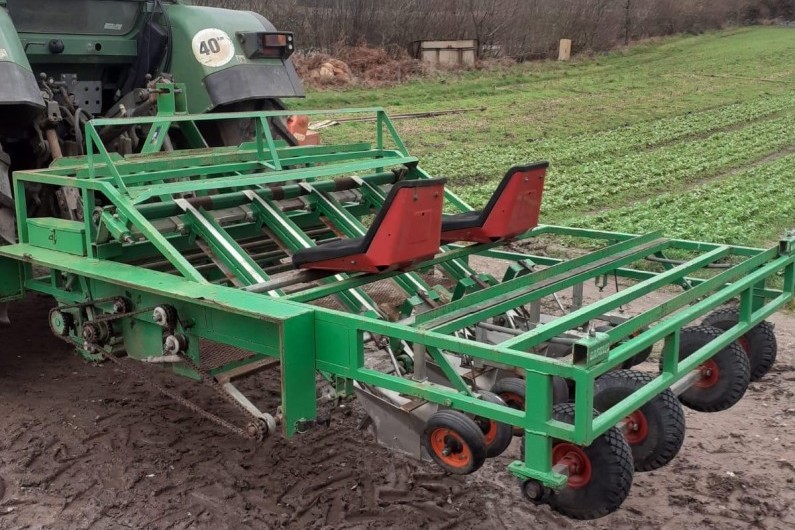 used-basrijs-4-row-2-man-manual-planter