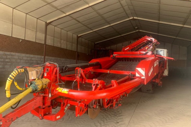 used-grimme-gt170s-harvester-2012