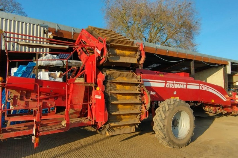 used-grimme-gt-170-harvester-2010