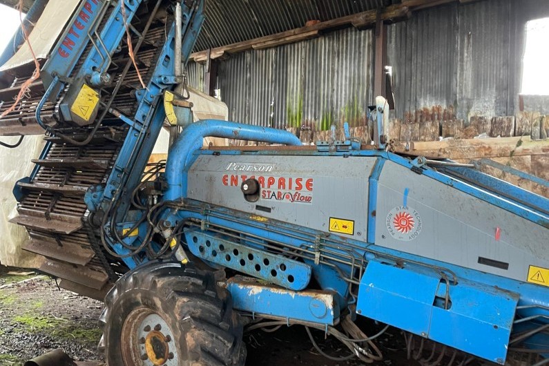 used-pearson-enterprise-2-row-potato-harvester-2002