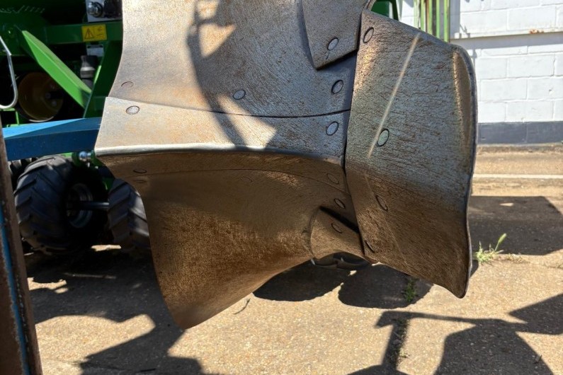 2023-standen-powavator-400-200-triple-bedtiller