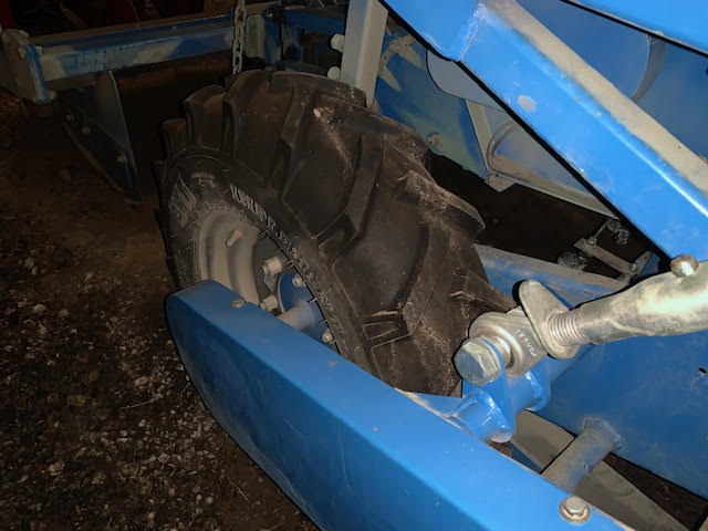 used-standen-sp200-2-row-cup-planter-2017