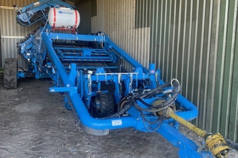 used-standen-t2-2-row-potato-harvester-2013-144