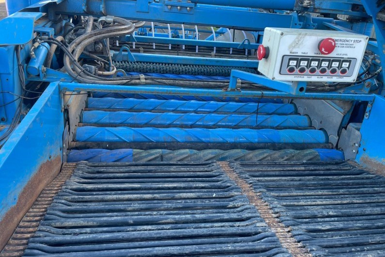 used-standen-t2-harvester-2016-195