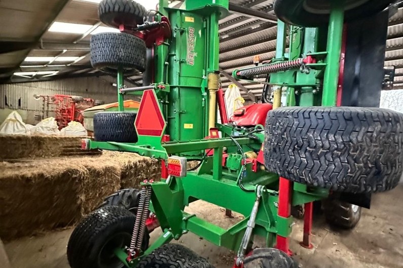 used-baselier-3-bed-6-row-haulm-topper-2019