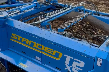 Video thumbnail for Standen T2XS Potato Harvester
