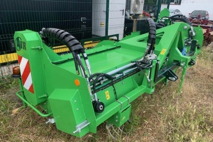 Thumbnail image for Ex Demo AVR Front Topper for PUMA 4 Row Harvester 2022